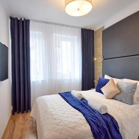 Apartament Starowka Gostom Lägenhet *