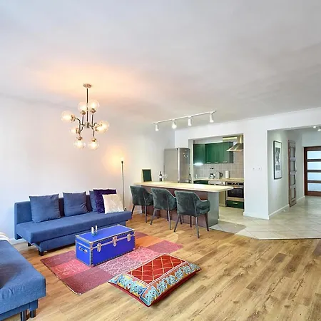 Apartament Starowka Gostom Apartment